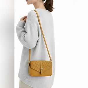 Avenue 9 Crossbody Bag